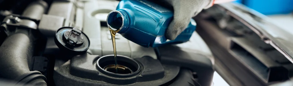 ¿Cada cuánto se cambia el aceite de un carro?